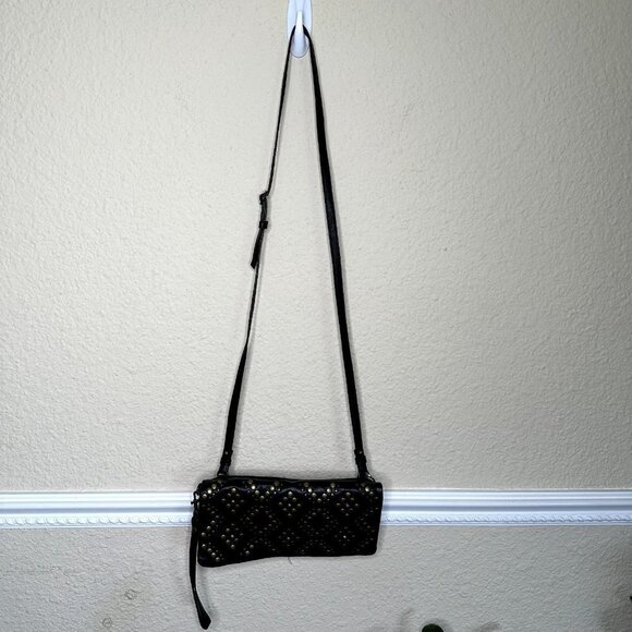 Lucky Brand Kune Studded Leather Crossbody Clutch Black Brass Nashville Keychain - Picture 2 of 7